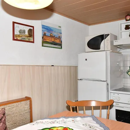 Casa vacanze Spacious Bungalow Near Beach In Roggow *